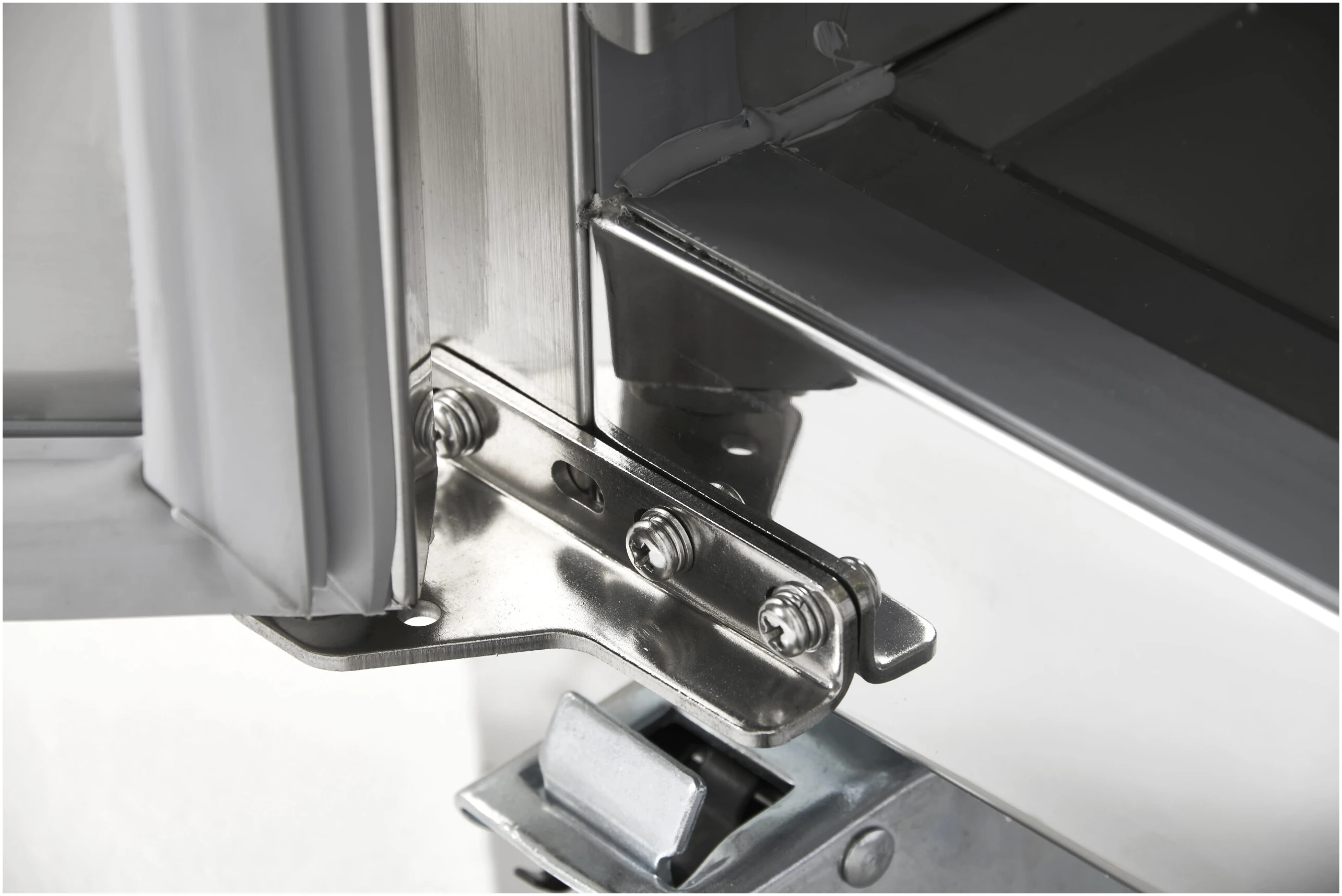 Sterling Pro SPC2000P Close-up 2